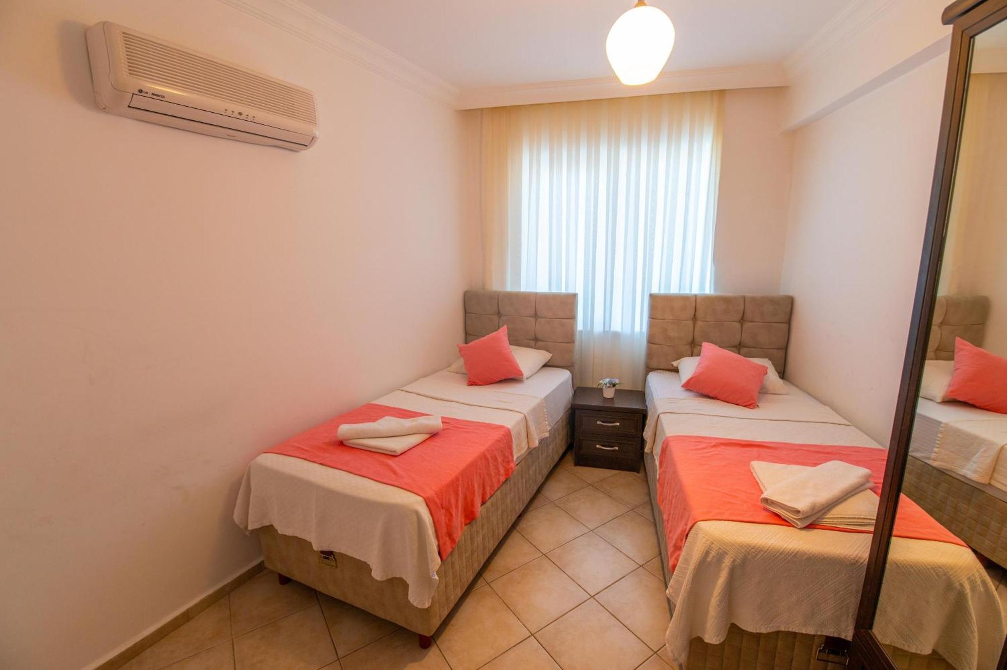 Sunset Beach Villas And Apartments Fethiye Eksteriør billede
