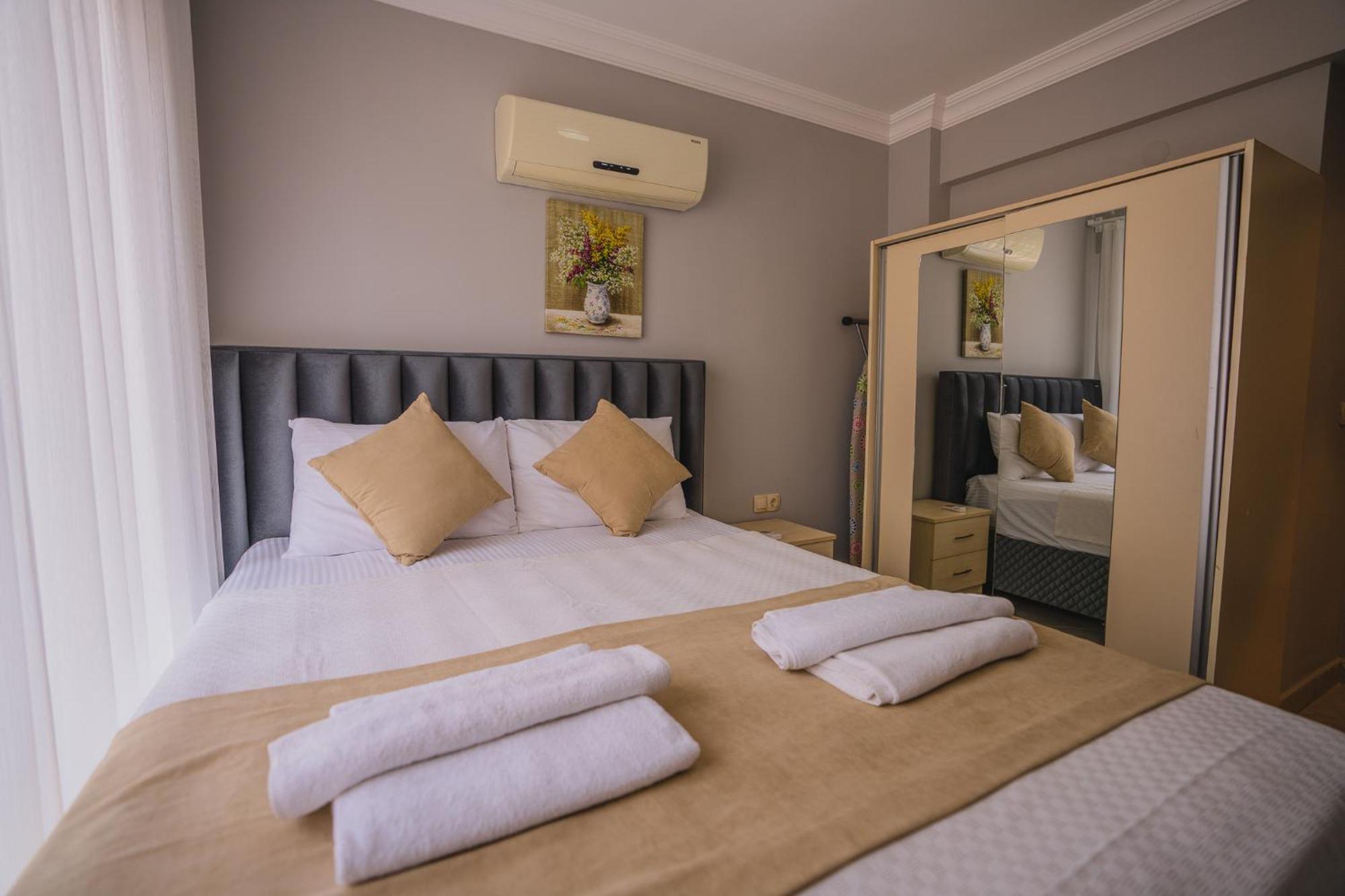 Sunset Beach Villas And Apartments Fethiye Eksteriør billede