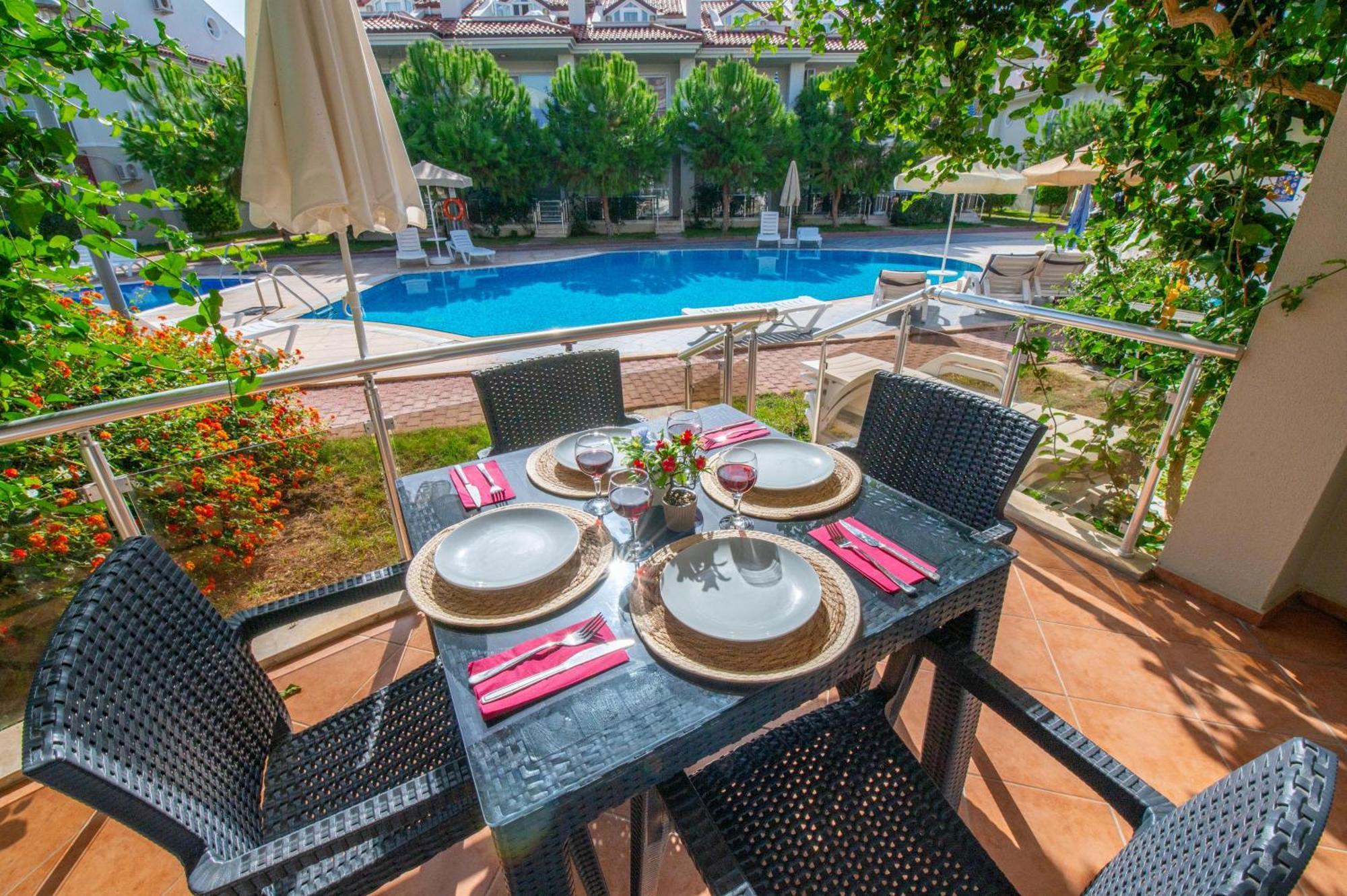 Sunset Beach Villas And Apartments Fethiye Eksteriør billede