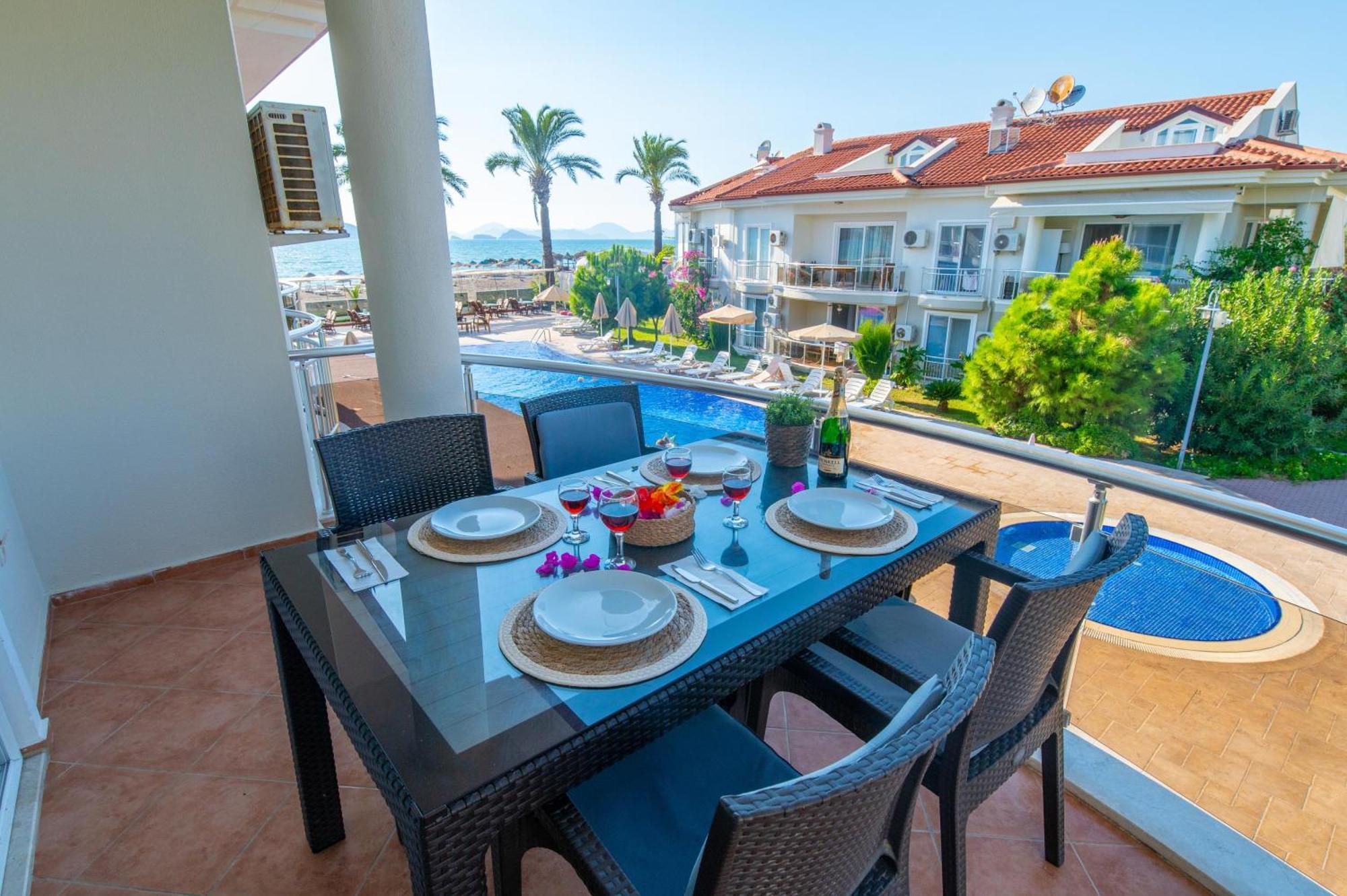 Sunset Beach Villas And Apartments Fethiye Eksteriør billede
