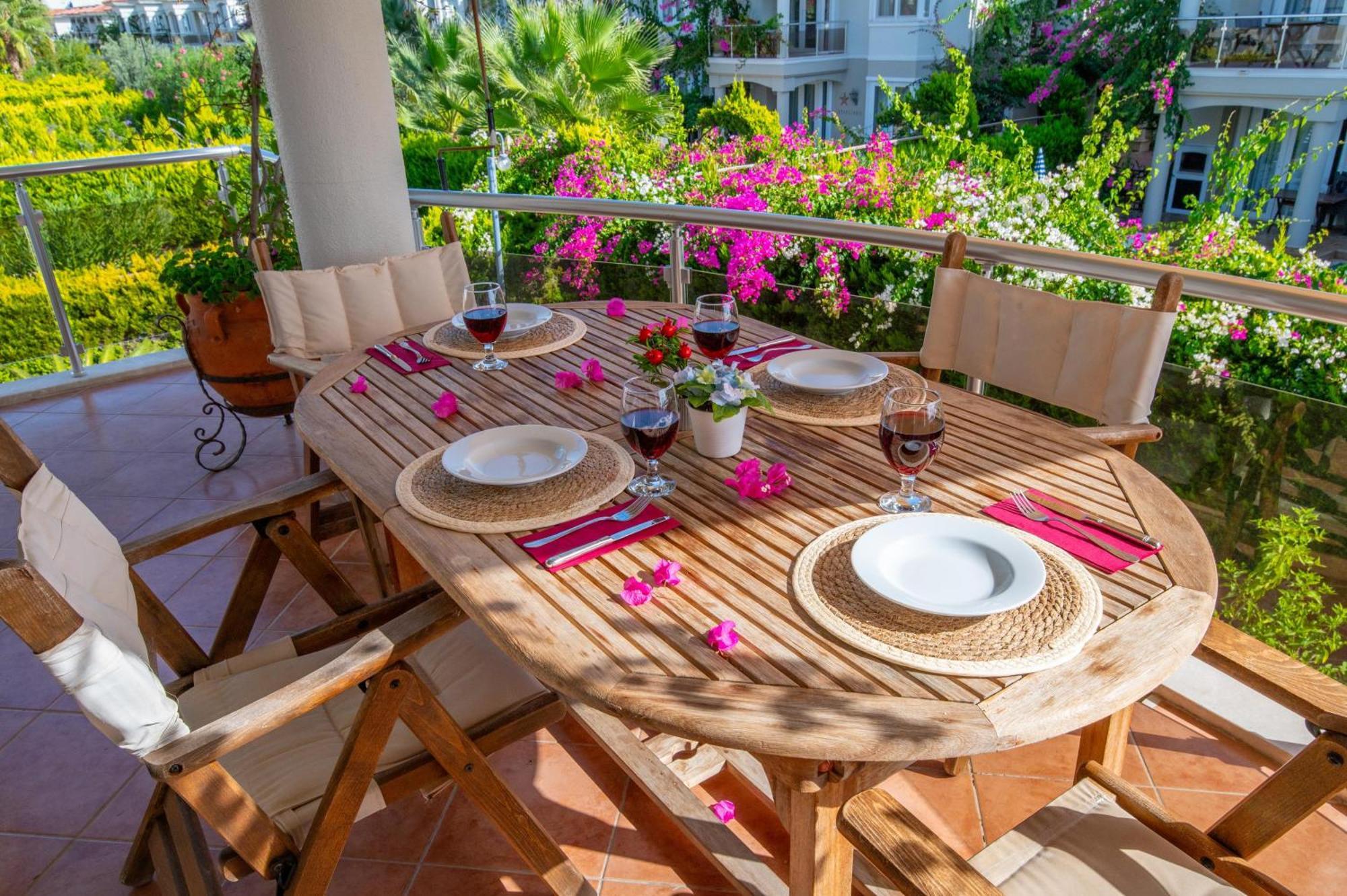 Sunset Beach Villas And Apartments Fethiye Eksteriør billede